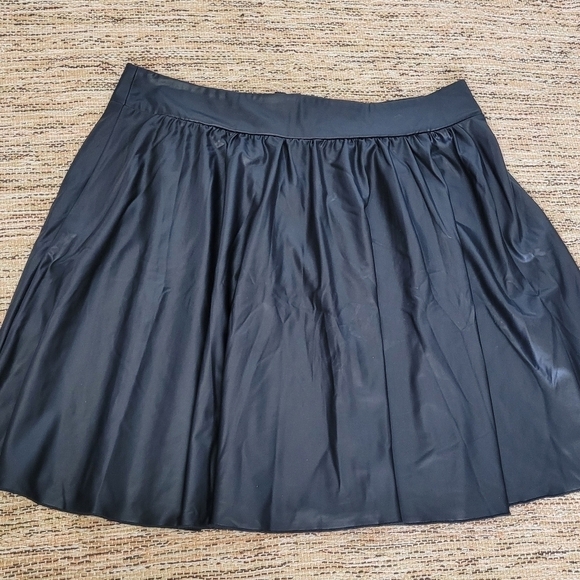Kenar Pleather Skirt - Picture 11 of 11